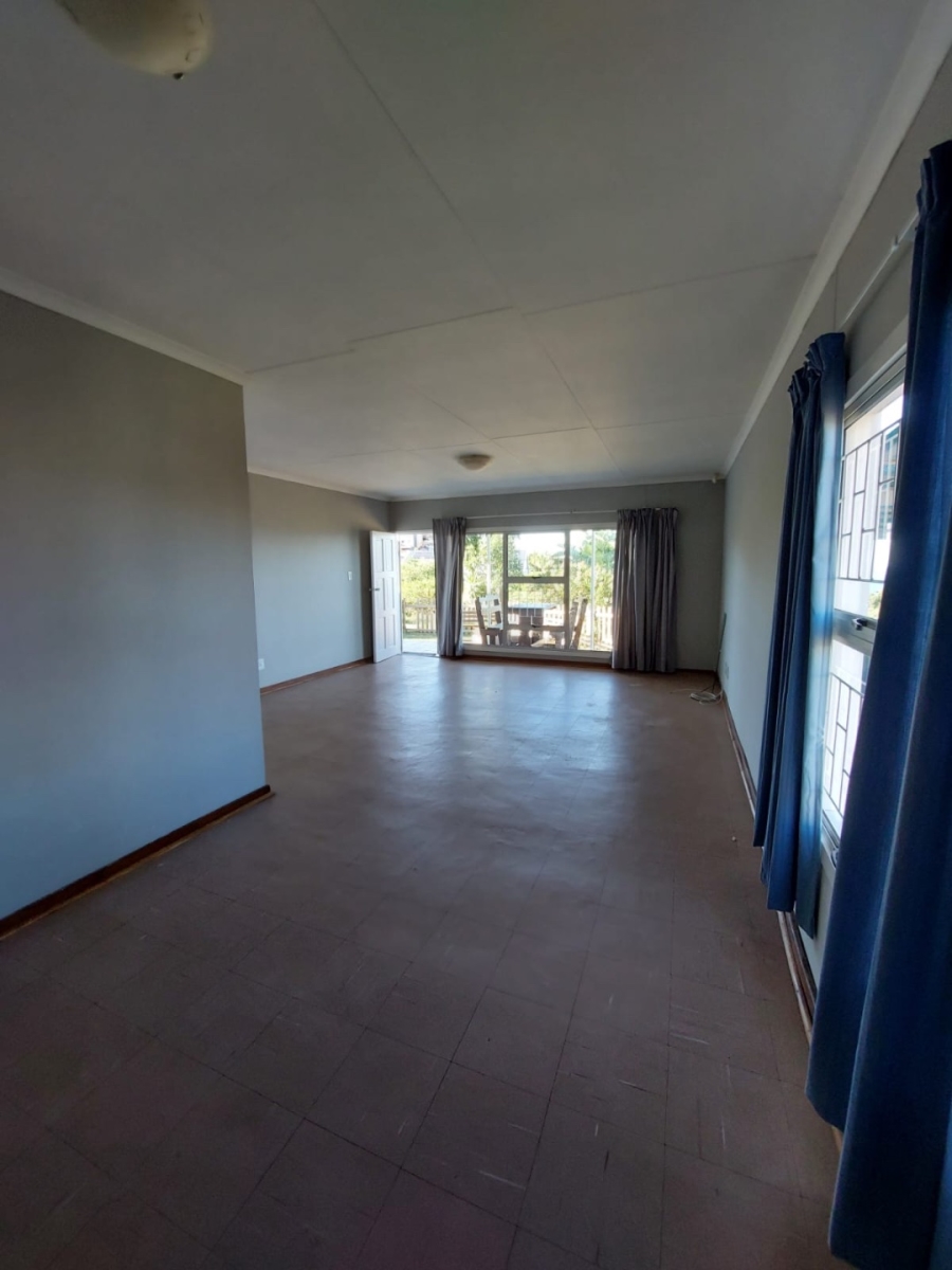 To Let 3 Bedroom Property for Rent in Dana Bay Western Cape